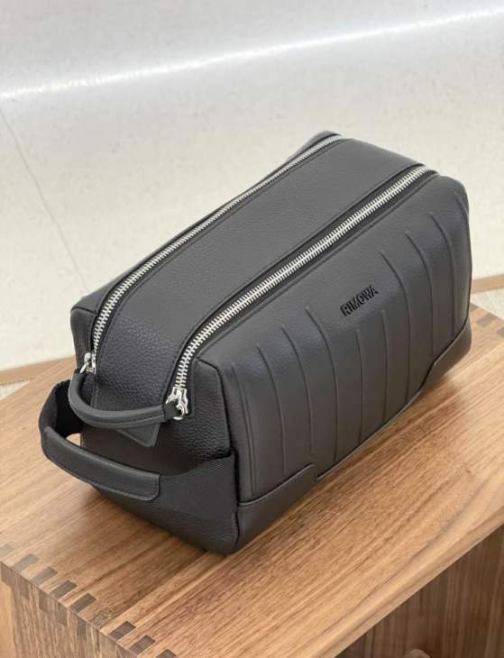 Picture of Rimowa Mens Bags _SKUfw238326238fw